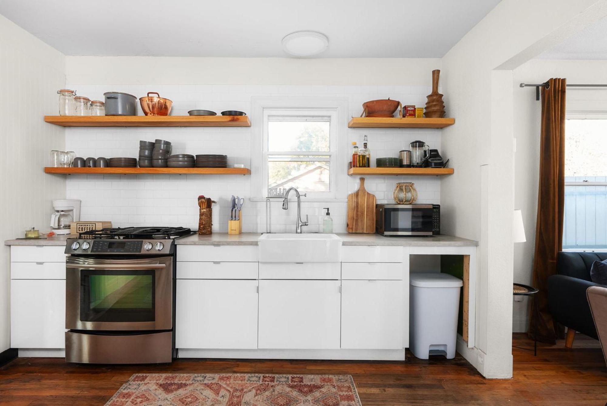 Charming & Historic 2-Br Home On An Eco Farm オースティン エクステリア 写真
